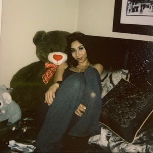 Meet your Posher, Celeste